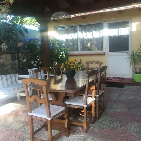 Alojamento de Acomodação e Pequeno-almoço Luisa San Leone